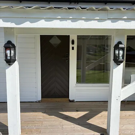 Leilighet In Free Parking & Air Conditioning
